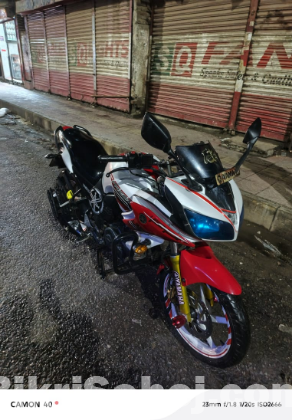 Yamaha Fazer v-1 2015